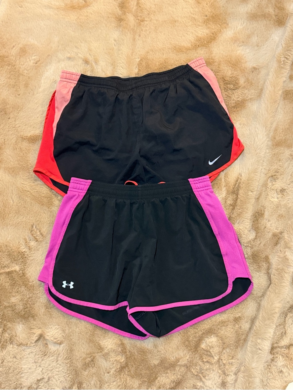 NIKE UNDER ARMOUR WOMENS SHORTS BUNDLE GOOD CONDITION BLACK RED PINK SMALL LINED